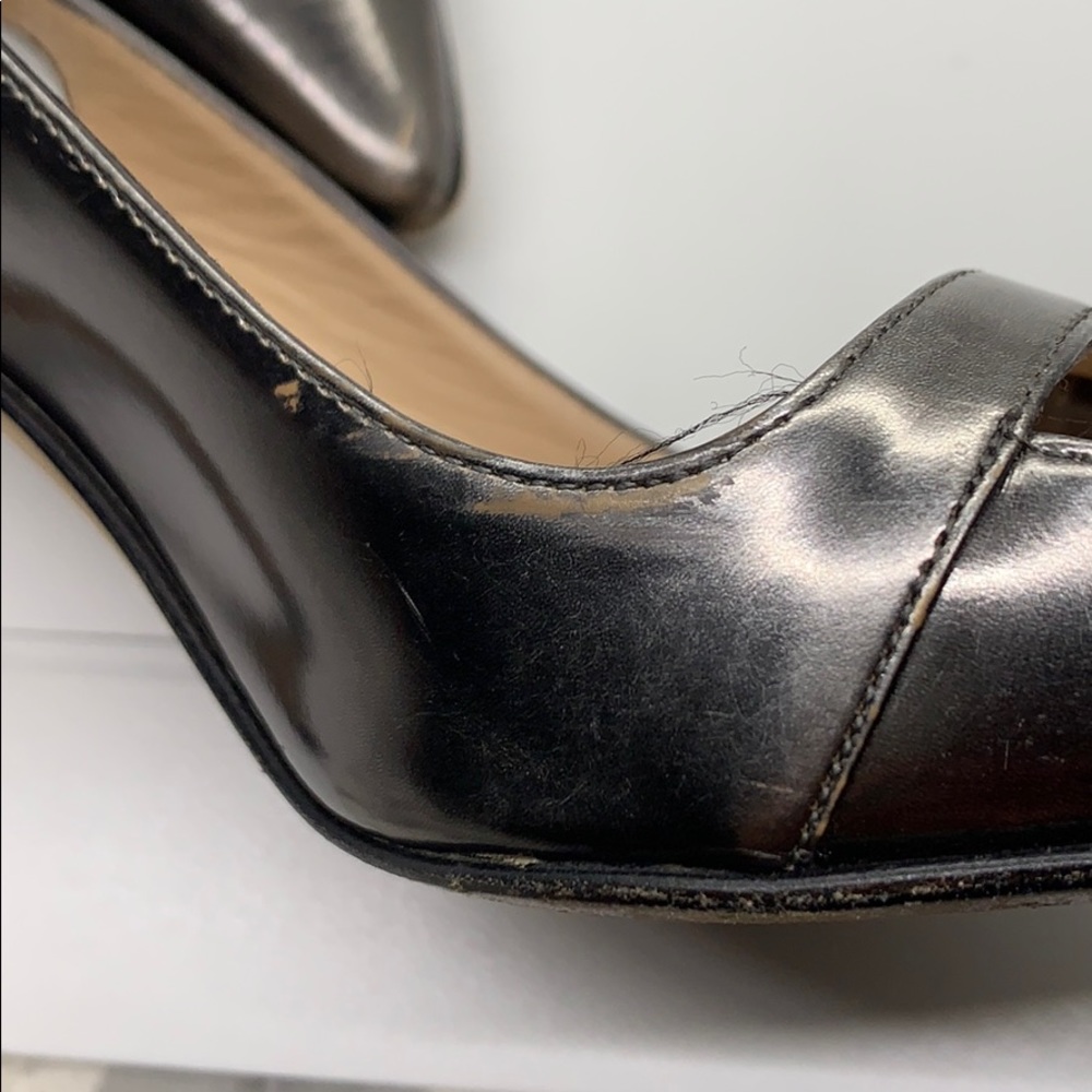 Authentic metallic silver Manolo Blahniks - Picture 8 of 8